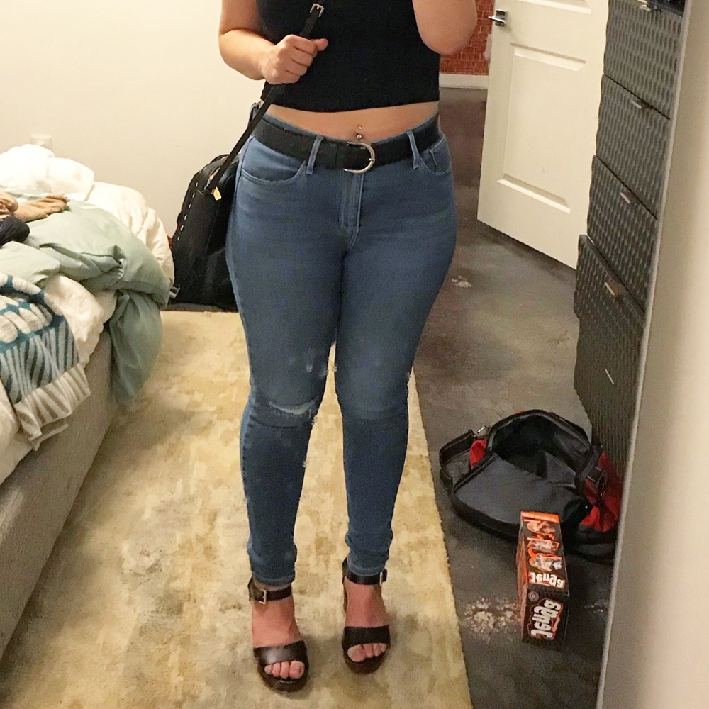 Levi 720 High Rise Super Skinny Jeans